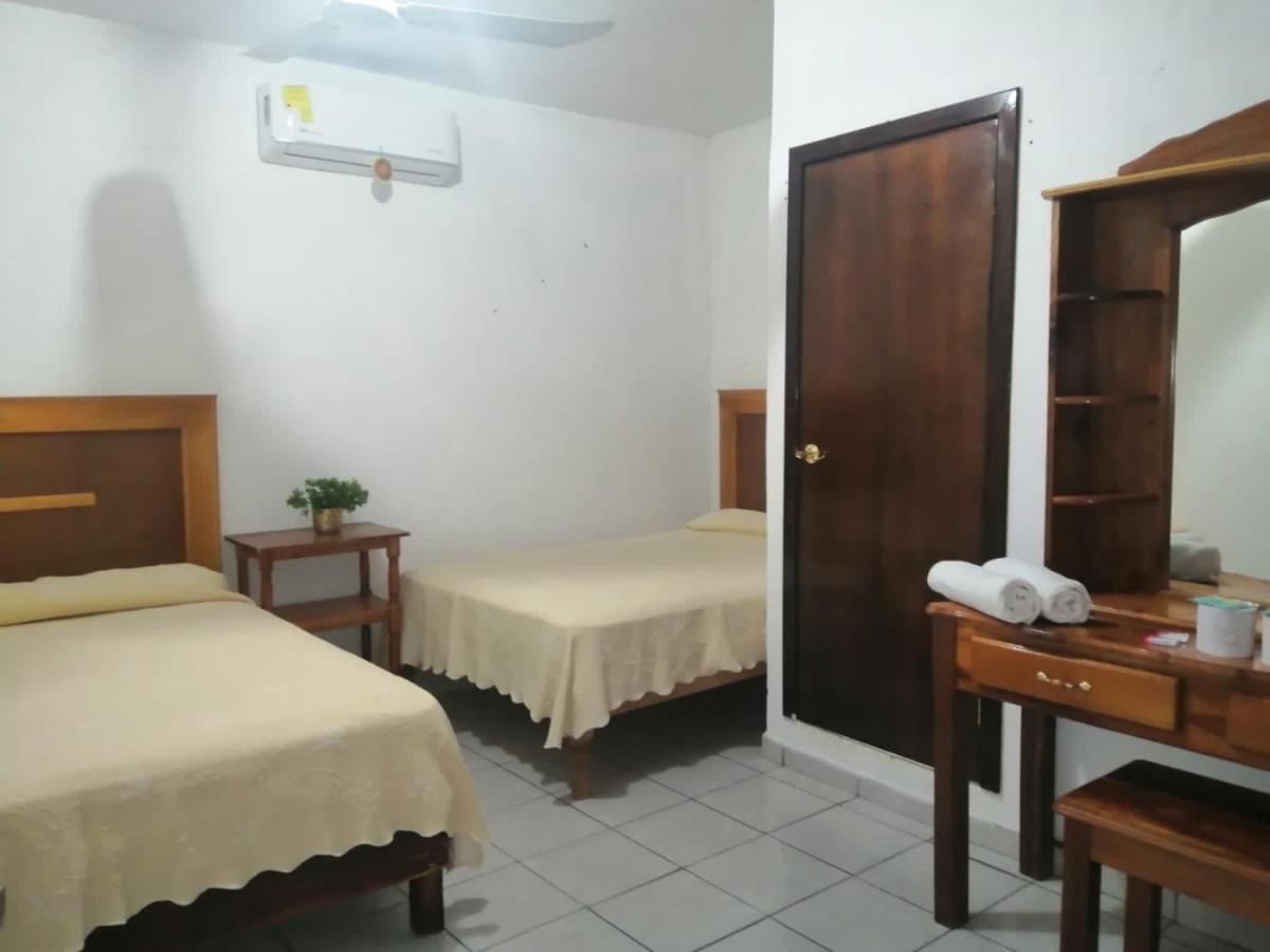 Hotel Y Restaurante El Texano Tamasopo Eksteriør bilde