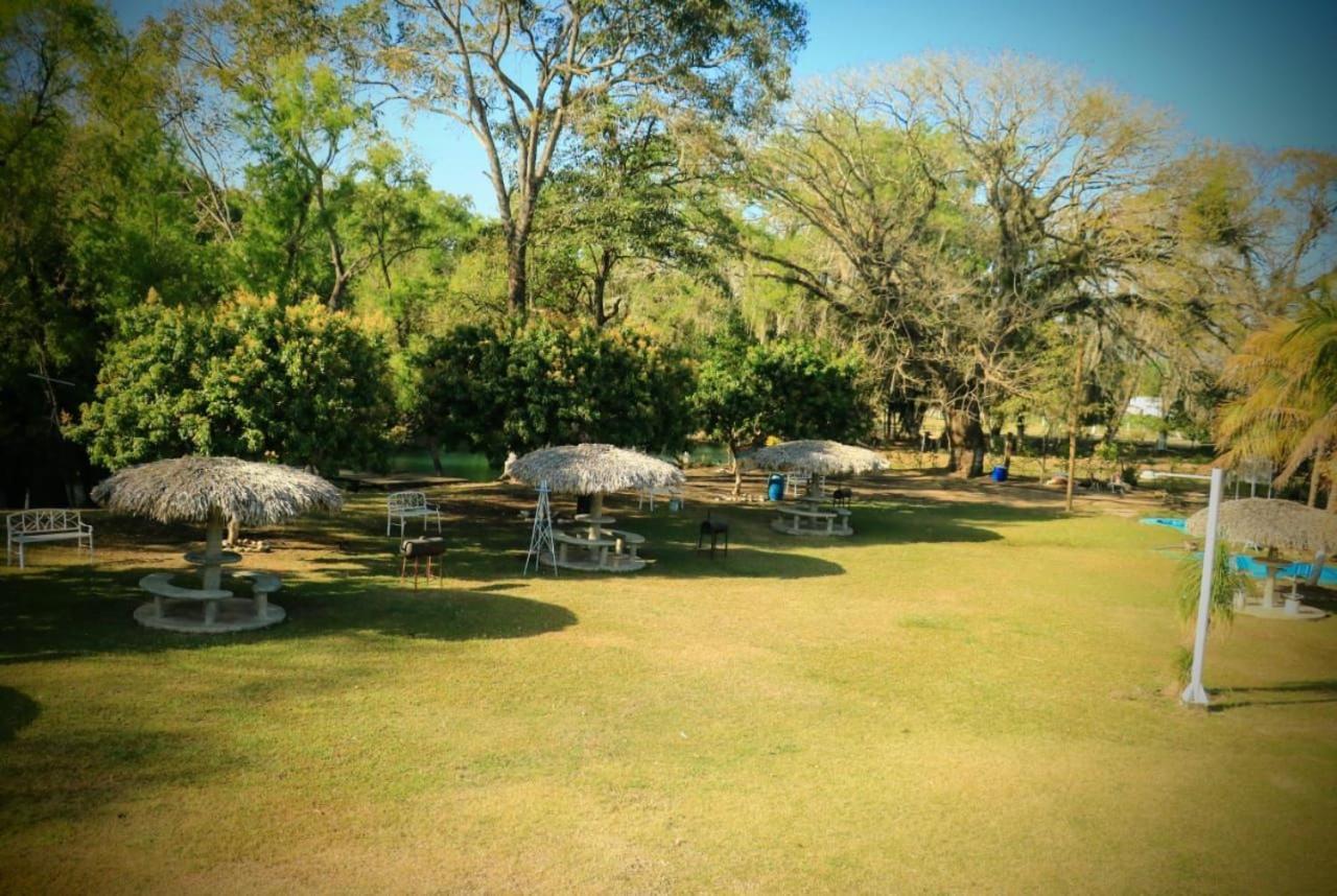 Hotel Y Restaurante El Texano Tamasopo Eksteriør bilde